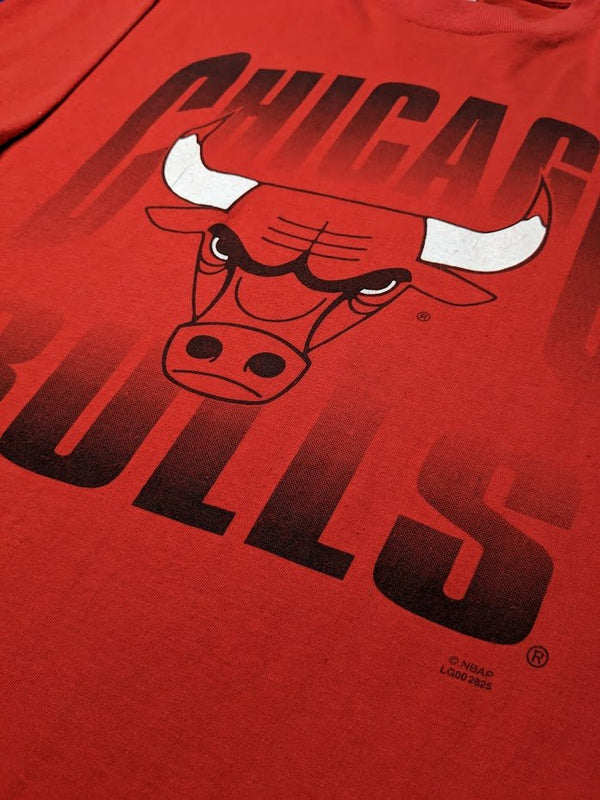 Chicago Bulls Logo T-Shirt (XL) - Maxi's Sports Vintage