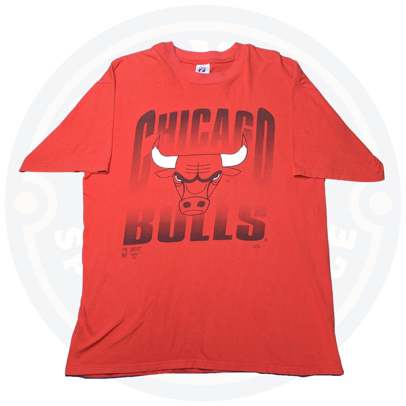 Chicago Bulls Logo T-Shirt (XL) - Maxi's Sports Vintage