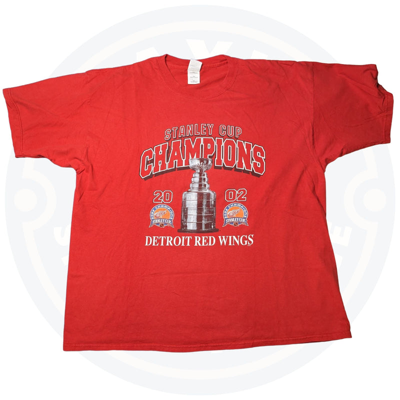 Detroit Red Wings 2002 Stanley Cup Champions T-Shirt (2XL) - Maxi's Sports Vintage